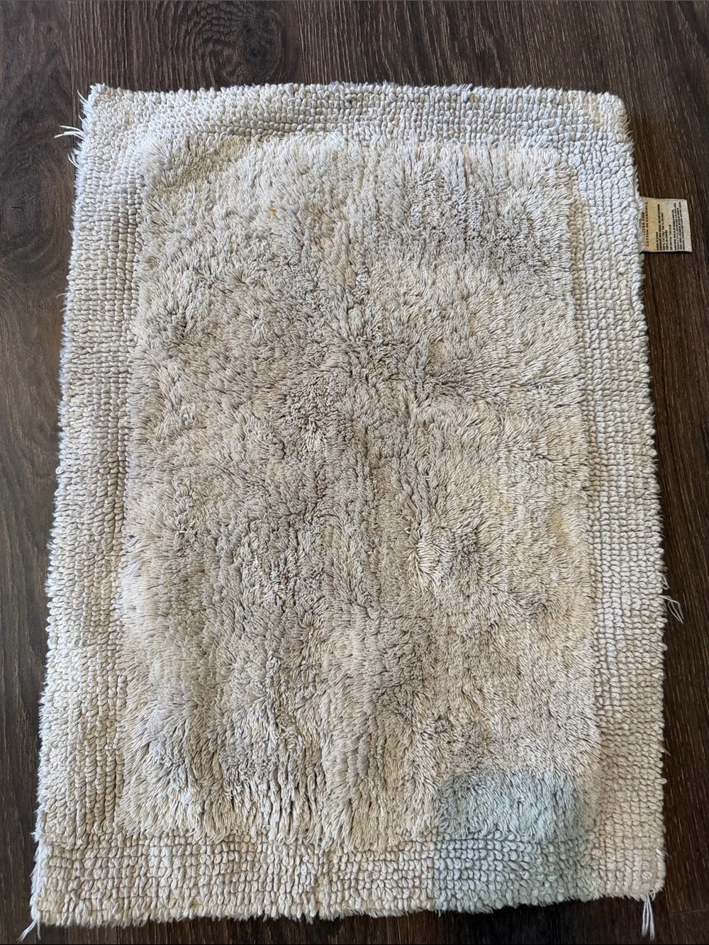 EUC Wamsutta 23x18 Bath Mat